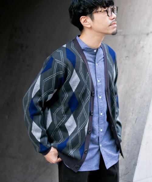 URBAN RESEARCH ROSSO MEN（アーバンリサーチロッソメン）の「『WEB限定』アーガイルニットカーディガン（カーディガン/ボレロ・メンズ・ブラウン/ベージュ系その他/グリーン・MEDIUM/LARGE）」の6枚目の写真