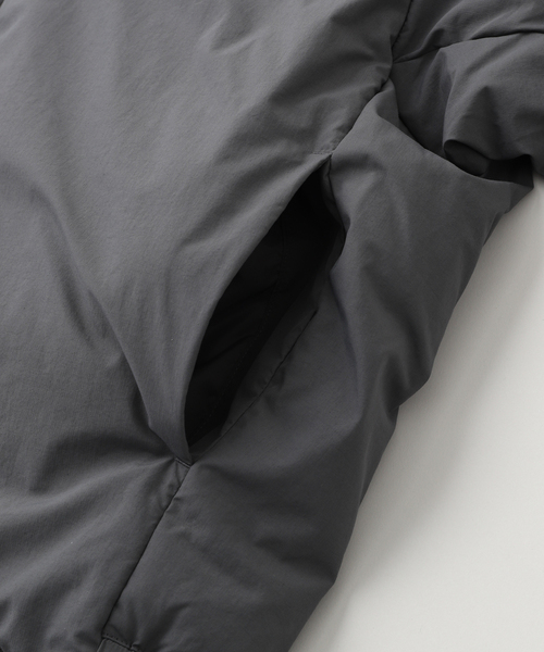 417 EDIFICE(フォーワンセブンエディフィス)の「ANOTHER OFFICE / アナザーオフィス SNOWMAN DOWN JACKET(ダウンジャケット/コート・メンズ・ブラック/チャコールグレー/アイボリー・2/3)」の13枚目の写真