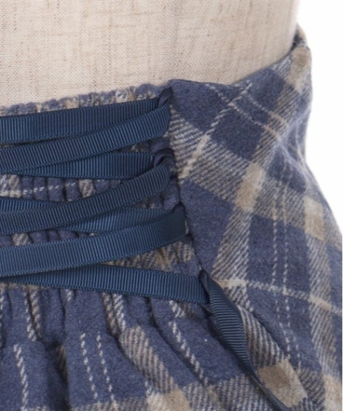 axes femme（アクシーズファム）の「起毛チェック編上スカート（スカート・レディース・ベージュ/ホワイト/ブルー・FREE）」の12枚目の写真