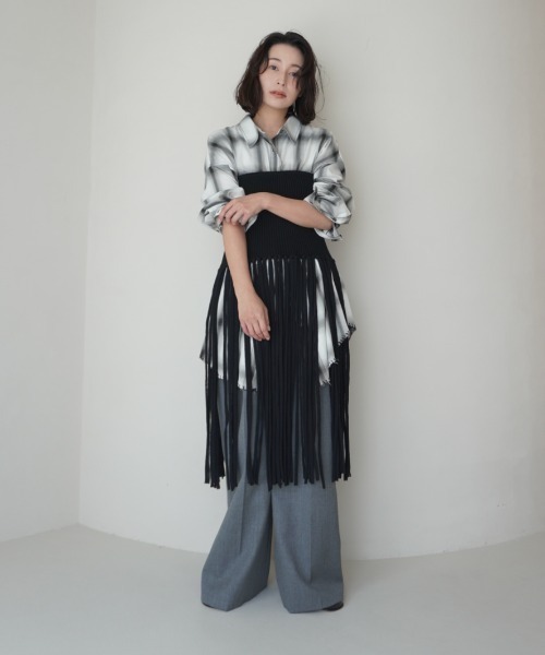 【新品未使用】CREDONA ニットビスチェ CREDONA（クレドナ）の「FISHER FRINGE KNIT BUSTIER