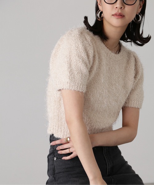 FREE'S MART(フリーズマート)の「◇フェザーパフスリーブ半袖ニット(ニット/セーター・レディース・ホワイト/レッド/イエロー/グレー・FREE)」の2枚目の写真