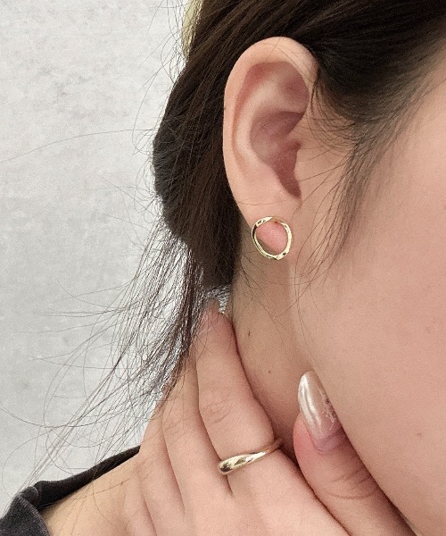 Burner(バーナー)の「【OKUOKU 0909】ウェーブ デザインピアス 両耳用 oku-pierce-675055777734-5 Nn【RBTS】(ピアス(両耳用)・レディース・ゴールド/シルバー・FREE)」の11枚目の写真