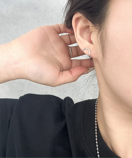 Burner(バーナー)の「【OKUOKU 0909】ウェーブ デザインピアス 両耳用 oku-pierce-675055777734-5 Nn【RBTS】(ピアス(両耳用)・レディース・ゴールド/シルバー・FREE)」の10枚目の写真