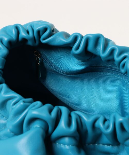 NICAL（ニカル）の「【本革】【NICAL】ギャザーショルダーバッグ/554181（ショルダーバッグ・レディース・ブラウン/ブラック/ブルー・FREE）」の4枚目の写真