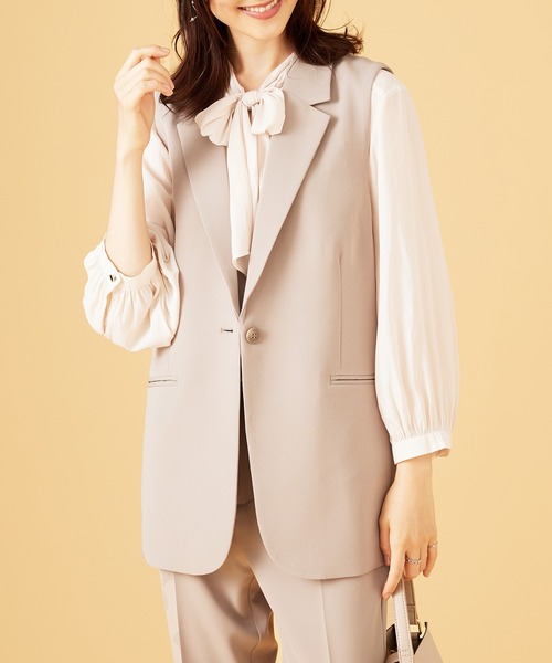 BELLUNA PLUS(ベルーナ)の「<C/S>テーラードジレ(ベスト・レディース・グレイッシュベージュ/ネイビー・X-LARGE/LARGE/MEDIUM)」の8枚目の写真
