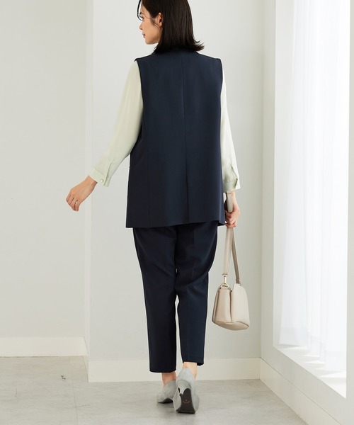 BELLUNA PLUS(ベルーナ)の「<C/S>テーラードジレ(ベスト・レディース・グレイッシュベージュ/ネイビー・X-LARGE/LARGE/MEDIUM)」の19枚目の写真