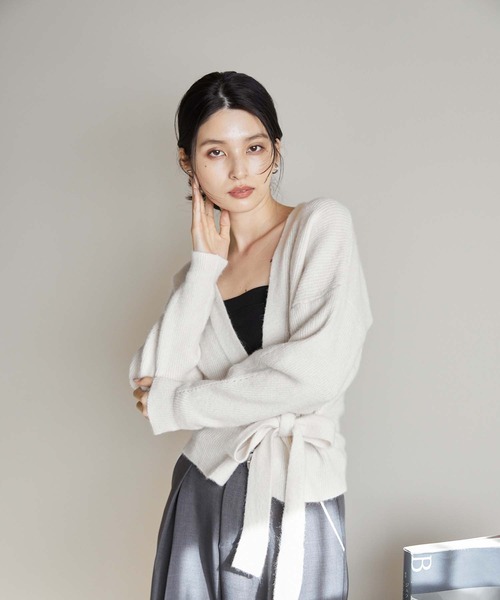 Edit Sheen（エディットシーン）の「カシュクールニットプルオーバー（カーディガン/ボレロ・レディース・ブラック/アイボリー/グレー・M）」の14枚目の写真