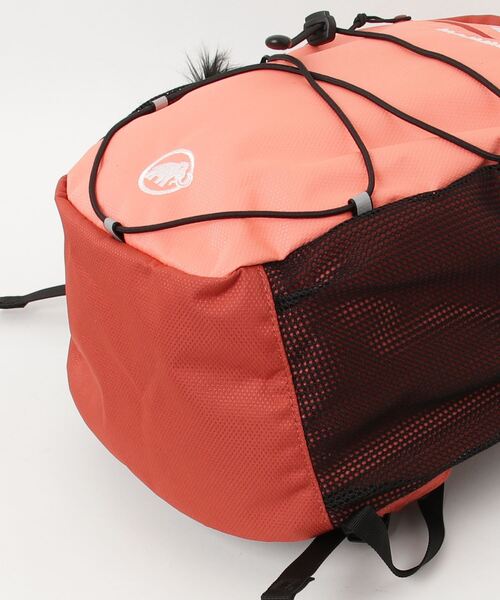 Mammut（マムート）の「【7～9才用サイズ】フィルスト ジップ 16L / First Zip 16L / 子供用 / キッズサイズ（バックパック/リュック・キッズ・ピンク・16L）」の3枚目の写真