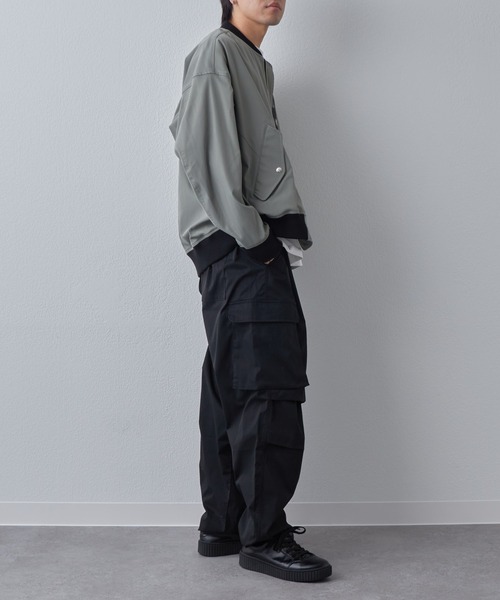 COLONY 2139（コロニートゥーワンスリーナイン）の「ストレッチカーゴパンツ（カーゴパンツ・メンズ・カーキ/ブラック/ホワイト・LARGE/MEDIUM）」の19枚目の写真