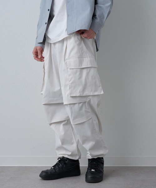 COLONY 2139（コロニートゥーワンスリーナイン）の「ストレッチカーゴパンツ（カーゴパンツ・メンズ・カーキ/ブラック/ホワイト・LARGE/MEDIUM）」の12枚目の写真