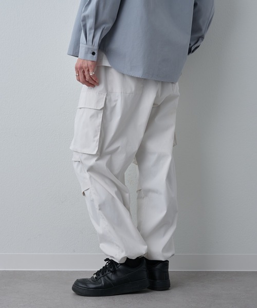 COLONY 2139（コロニートゥーワンスリーナイン）の「ストレッチカーゴパンツ（カーゴパンツ・メンズ・カーキ/ブラック/ホワイト・LARGE/MEDIUM）」の13枚目の写真
