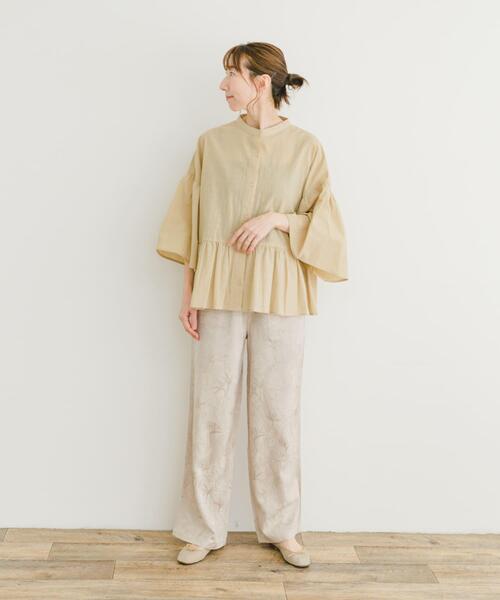 ITEMS URBANRESEARCH（アイテムズ アーバンリサーチ）の「バンドカラーティアードシャツ（シャツ/ブラウス・レディース・ブラック/ベージュ/ブルー・FREE）」の8枚目の写真