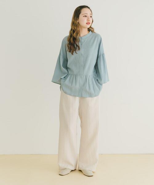 ITEMS URBANRESEARCH（アイテムズ アーバンリサーチ）の「バンドカラーティアードシャツ（シャツ/ブラウス・レディース・ブラック/ベージュ/ブルー・FREE）」の14枚目の写真