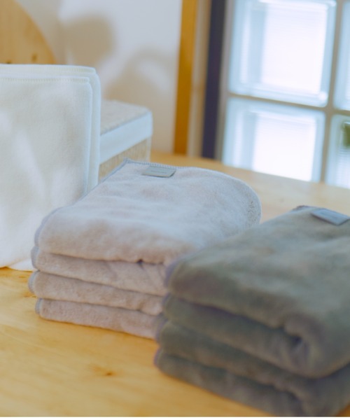 REBALANCE(リバランス)の「Mofuwa ヘアドライタオル 2枚セット ヒアルロン酸配合(タオル・レディース・スモークグレー/ホワイト/ダークグレー・ONE SIZE)」の14枚目の写真