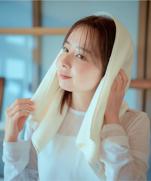 REBALANCE(リバランス)の「Mofuwa ヘアドライタオル 2枚セット ヒアルロン酸配合(タオル・レディース・スモークグレー/ホワイト/ダークグレー・ONE SIZE)」の8枚目の写真