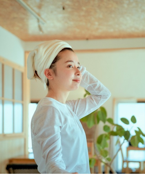 REBALANCE(リバランス)の「Mofuwa ヘアドライタオル 2枚セット ヒアルロン酸配合(タオル・レディース・スモークグレー/ホワイト/ダークグレー・ONE SIZE)」の20枚目の写真