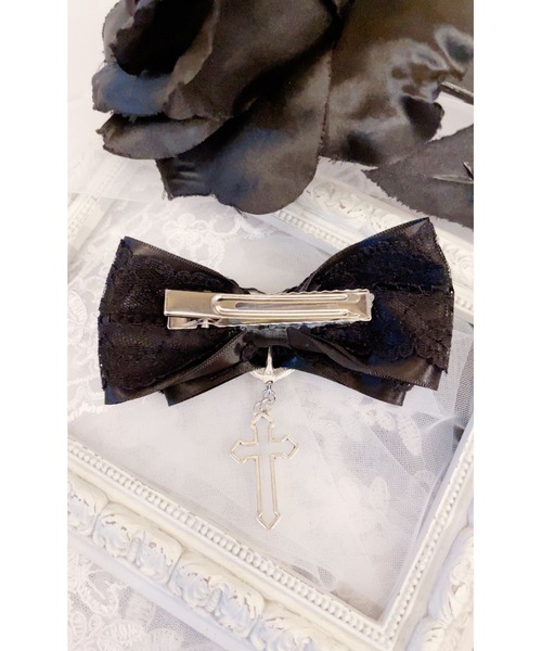 MA*RS（アメーバーマーズ）の「クロス×ハートレース重ねクリップ2個SET（バレッタ/ヘアクリップ・レディース・ブラック・FREE）」の4枚目の写真