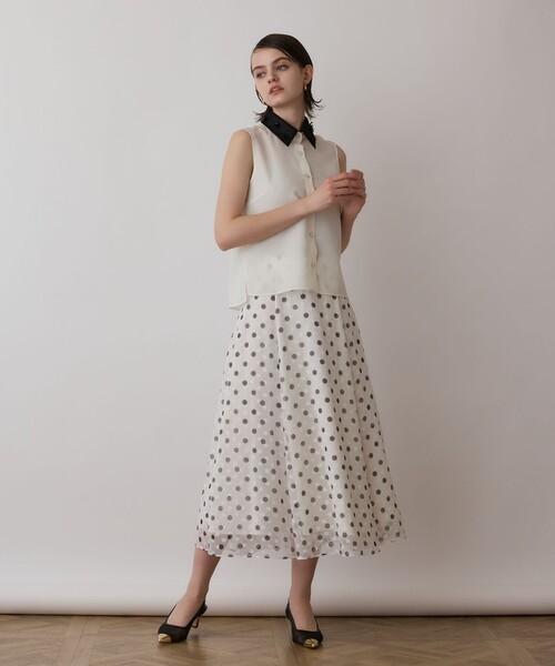 GRACE CONTINENTAL(グレースコンチネンタル)の「シアーメッシュノースリーブ(シャツ/ブラウス・レディース・ブラック/キナリ・36/38)」の21枚目の写真