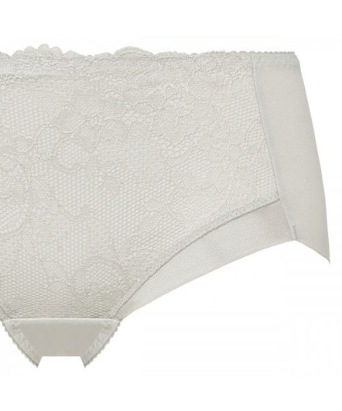 Triumph（トリンプ）の「天使のブラ スリムライン632 ボーイズレングス TR632 PT（ショーツ・レディース・グリーン/ブラック/ベージュ/グレー/レッド・L/M）」の9枚目の写真