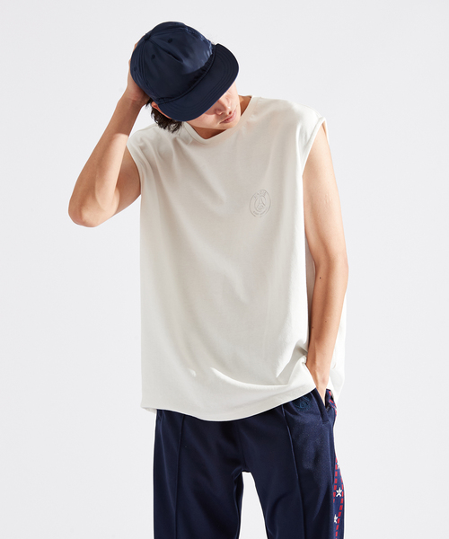 PARIS SAINT-GERMAIN(パリサンジェルマン)の「【Paris Saint-Germain / パリ・サン=ジェルマン】 JP METALIC LOGO TANK(Tシャツ/カットソー・メンズ・チャコールグレー/ブラック/ブラウン/ベージュ/ホワイト・X-LARGE/LARGE/MEDIUM)」の2枚目の写真