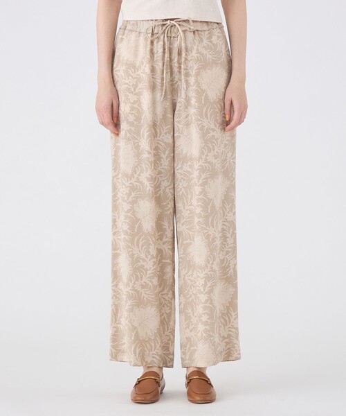 SOULEIADO（ソレイアード）の「レーヨンツイルプリント イージーストレートパンツ（その他パンツ・レディース・グレー系その他2/ライトベージュ・34/36）」の4枚目の写真