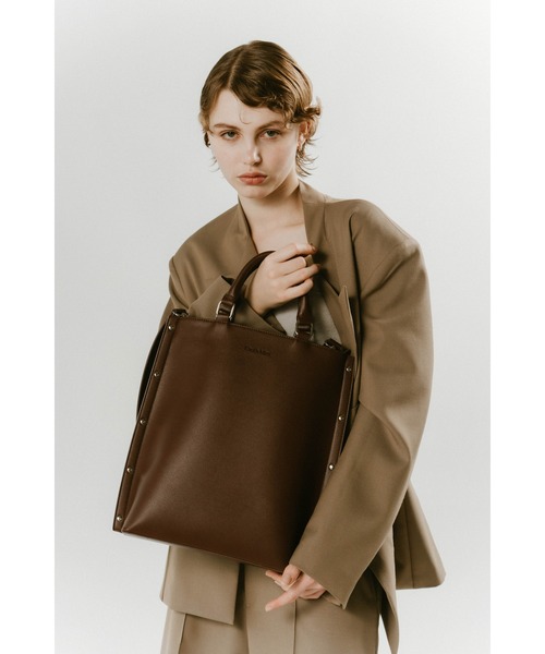 Knuth Marf（クヌースマーフ）の「side studs leather bag（ショルダーバッグ・レディース・ブラック/ダークブラウン・ONE SIZE）」の16枚目の写真