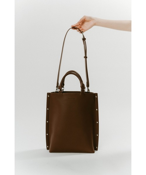 Knuth Marf（クヌースマーフ）の「side studs leather bag（ショルダーバッグ・レディース・ブラック/ダークブラウン・ONE SIZE）」の22枚目の写真