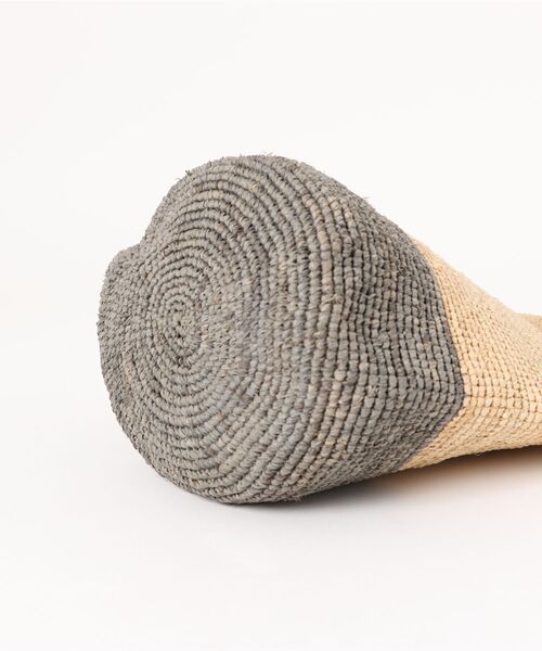 MADE IN MADA(メイドインマダ)の「【MADE IN MADA /メイドインマダ】かごバッグ ラフィア バケツバッグ トートバッグ ハンドバッグ(かごバッグ・レディース・グレー/ブラウン/ナチュラル・FREE)」の5枚目の写真