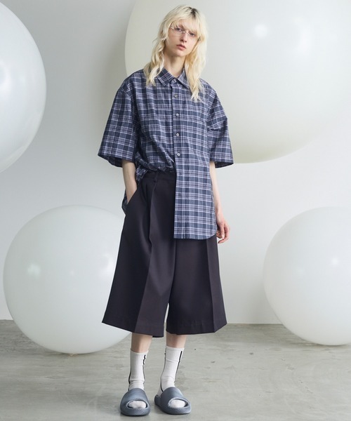 MAISON SPECIAL(メゾンスペシャル)の「《UNISEX》4 Colors Chambray Washable Wool Prime-Wide Shorts/4色シャンブレーウォッシャブルウールプライムワイドショーツ【MAISON SPECIAL/メゾンスペシャル】■セットアップ対応■(その他パンツ・メンズ・チャコールグレー/ライトブルー/ブラック/グレー/ブルー/サックスブルー・1/2/0)」の8枚目の写真