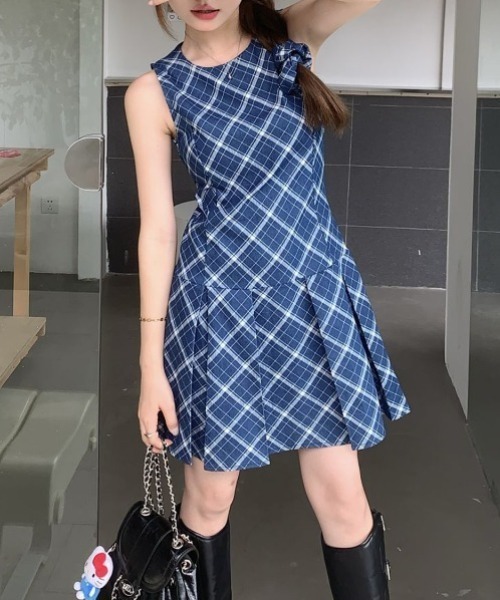 超美品✨一度着用のみ✨world マトリーチェ　ワンピースアンサンブル　入学式 セール】チェックプリーツワンピース＋ヘアシュシュSET/2025 SS