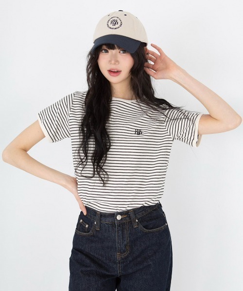 muahmuah（ムーアムーア）の「A'GEM/9 × .kom 『muah muah/ムーアムーア』COMFORT STRIPE HALF T-SHIRT/コンフォートボーダー TEE（Tシャツ/カットソー・レディース・ネイビー/グレー/ブラック・FREE）」の2枚目の写真
