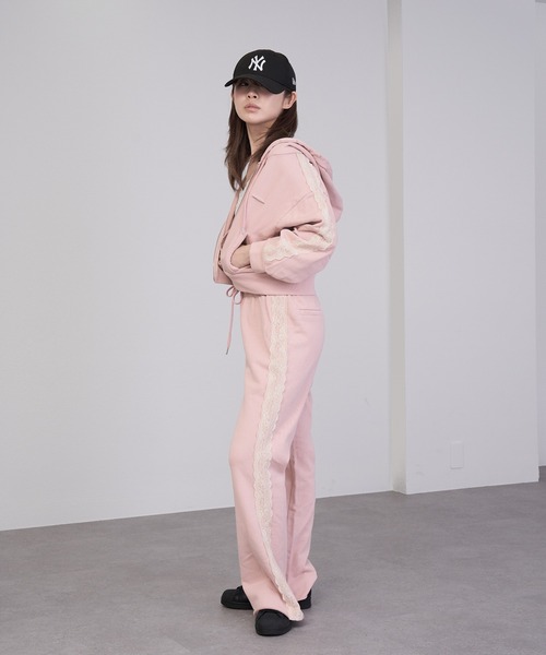 RAY CASSIN（レイカズン）の「【セットアップ対応】ピグメントレースフレアスウェットパンツ（スウェットパンツ・レディース・ブラック/グレー/ピンク・FREE）」の16枚目の写真