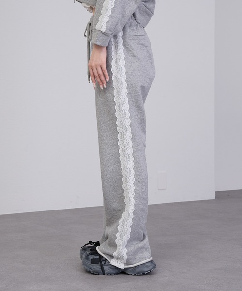 RAY CASSIN（レイカズン）の「【セットアップ対応】ピグメントレースフレアスウェットパンツ（スウェットパンツ・レディース・ブラック/グレー/ピンク・FREE）」の12枚目の写真