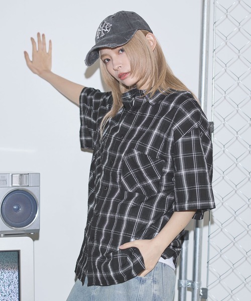 MSG(エムエスジー)の「ボックスシルエット五分丈チェックシャツ【UNISEX】(シャツ/ブラウス・メンズ・ブラック/ベージュ/ブラウン・S/M/L)」の5枚目の写真