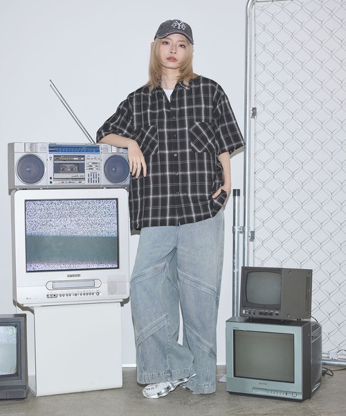 MSG(エムエスジー)の「ボックスシルエット五分丈チェックシャツ【UNISEX】(シャツ/ブラウス・メンズ・ブラック/ベージュ/ブラウン・S/M/L)」の8枚目の写真