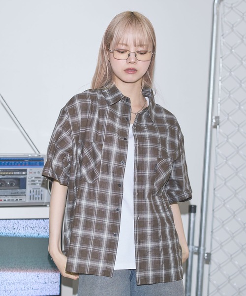 MSG(エムエスジー)の「ボックスシルエット五分丈チェックシャツ【UNISEX】(シャツ/ブラウス・メンズ・ブラック/ベージュ/ブラウン・S/M/L)」の13枚目の写真