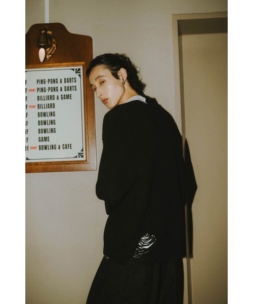 Knuth Marf（クヌースマーフ）の「shirt docking damage cardigan(unisex)（カーディガン/ボレロ・レディース・チャコール/ブラック・MEDIUM/SMALL）」の6枚目の写真