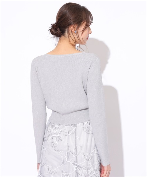 SWINGLE（スウィングル）の「Vネックエレガンスラメリブニットカーディガン（カーディガン/ボレロ・レディース・オフホワイト/ライトグレー/ピンク/ネイビー・FREE）」の17枚目の写真