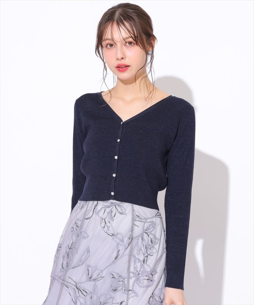 SWINGLE（スウィングル）の「Vネックエレガンスラメリブニットカーディガン（カーディガン/ボレロ・レディース・オフホワイト/ライトグレー/ピンク/ネイビー・FREE）」の21枚目の写真