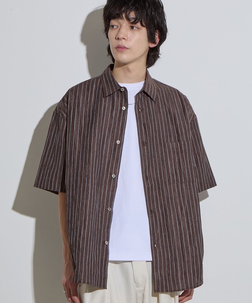 SLICK（スリック）の「【SLICK/スリック】Linen Washer Stripe Regular Collar Shirt / リネンワッシャーストライプレギュラーカラーシャツ（シャツ/ブラウス・メンズ・ネイビー/ブラウン/サックスブルー・1/2/3）」の4枚目の写真