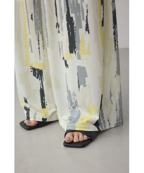 AZUL by moussy（アズールバイマウジー）の「C/Tシャーベットワイドパンツ（スラックス・レディース・ホワイト系その他/グレー/ブラック・SMALL/MEDIUM）」の13枚目の写真