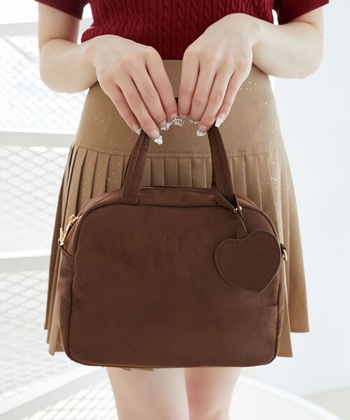 MAJESTIC LEGON(マジェスティックレゴン)の「ハートチャームセットスクエアボストン(ボストンバッグ・レディース・アイボリー/ブラック/ブラウン・FREE)」の19枚目の写真