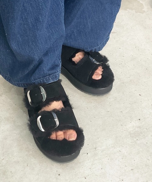 EMU Australia（エミューオーストラリア）の「Cabello（サンダル・レディース・ベージュ/ブラック/スモーク・5/6/7/8）」の4枚目の写真