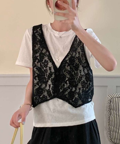 ROOPTOKYO(ループトウキョウ)の「花柄メッシュベスト付き Tシャツ 秋物 秋服 2026年秋冬(Tシャツ/カットソー・レディース・ホワイト/グレー・FREE)」の2枚目の写真