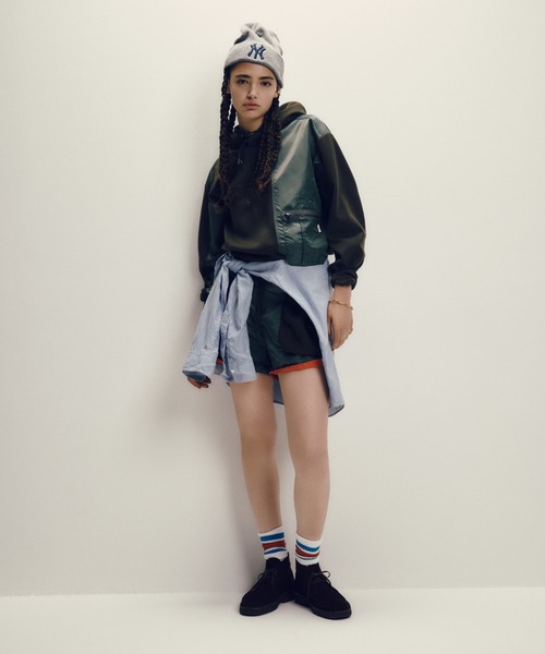 AVIREX(アヴィレックス)の「NYLON PATCH COMBI PARKA/ナイロンパッチコンビパーカー(パーカー・レディース・グレー/オリーブ/ブラック・S/L/M)」の5枚目の写真