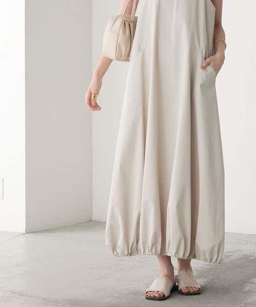 forksy.(フォルクシー)の「【forksy.】バルーンシルエットキャミワンピース(ワンピース・レディース・カーキ/アイボリー/ブルー/ブラック・FREE)」の14枚目の写真