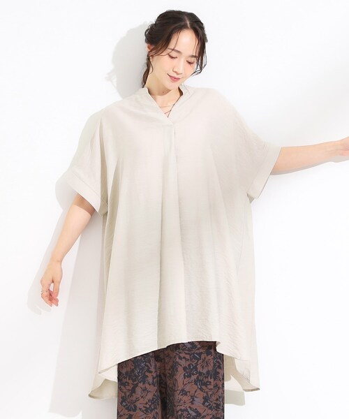 SHOO・LA・RUE(シューラルー)の「【S-LL/ひんやり】涼しく楽に体型カバー ゆったりスキッパー半袖チュニック(チュニック・レディース・グリーン系/チャコールグレー/ナチュラル/ブラック・01/02/03/04)」の17枚目の写真