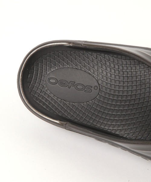 OOFOS(ウーフォス)の「【HEREIAM】OOFOS(ウーフォス)/OOmega Luxe(サンダル・レディース・ブラック/ブラウン系その他・X-SMALL/SMALL/MEDIUM)」の10枚目の写真
