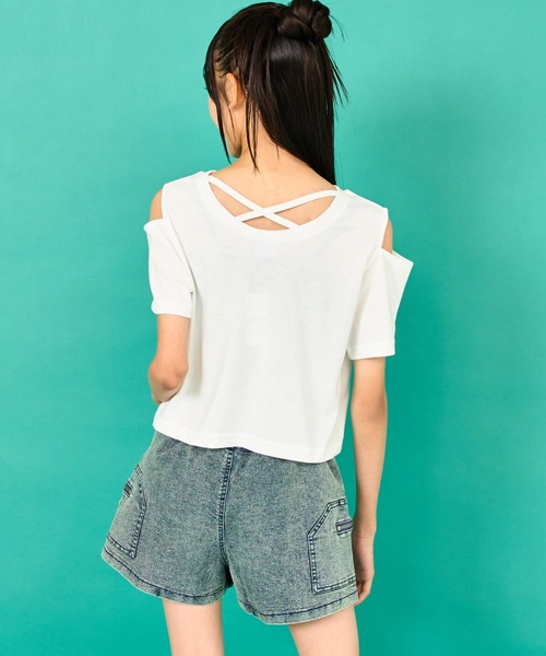 ANAP GiRL(アナップガール)の「バッククロス 肩アキ トップス(Tシャツ/カットソー・キッズ・ラベンダー/ホワイト/ブラック・M/S/XS)」の7枚目の写真