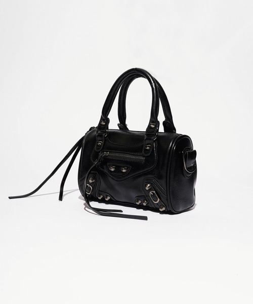 Studded 2-Way Shoulder Bag / スタッズ付き 2WAYショルダー Studded 2-Way Shoulder Bag / スタッズ付き 2WAYショルダー